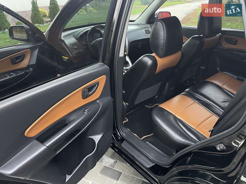 Внедорожник / Кроссовер Hyundai Tucson 2005 в Хороле фото 11 Внедорожник / Кроссовер Hyundai Tucson 2005 в Хороле