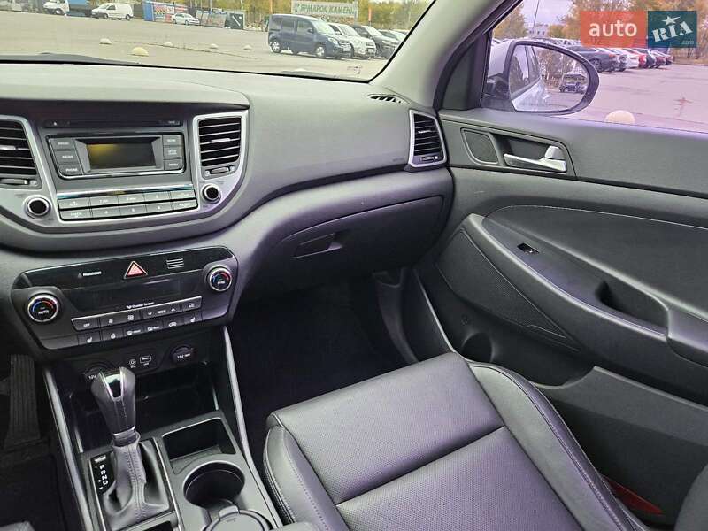 Позашляховик / Кросовер Hyundai Tucson 2015 в Дніпрі