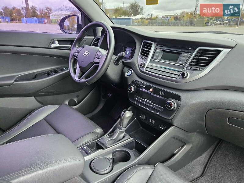 Позашляховик / Кросовер Hyundai Tucson 2015 в Дніпрі