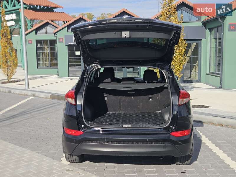 Внедорожник / Кроссовер Hyundai Tucson 2017 в Ирпене