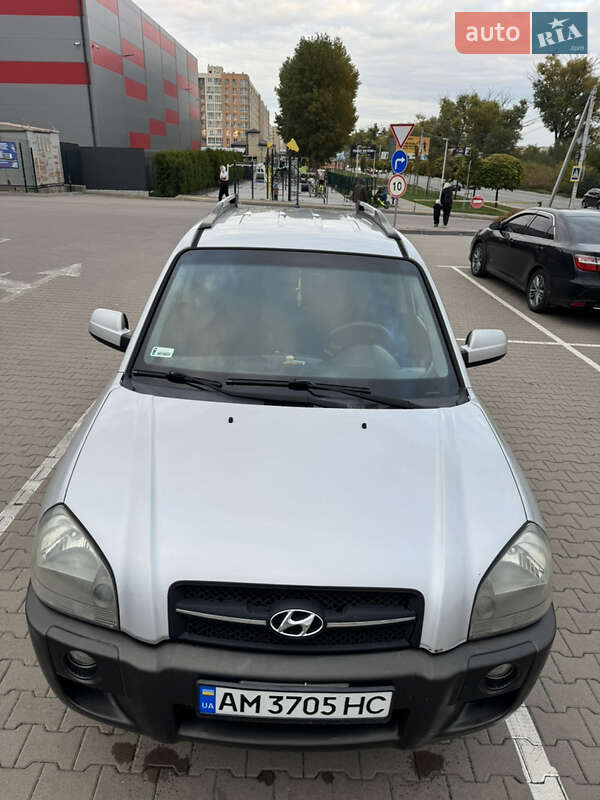 Внедорожник / Кроссовер Hyundai Tucson 2007 в Софиевской Борщаговке