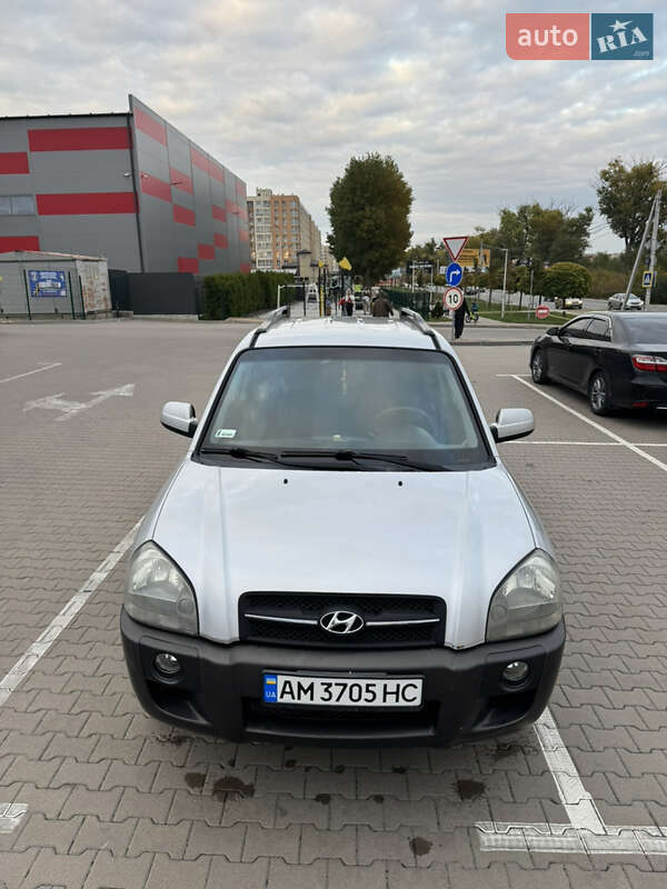 Внедорожник / Кроссовер Hyundai Tucson 2007 в Софиевской Борщаговке