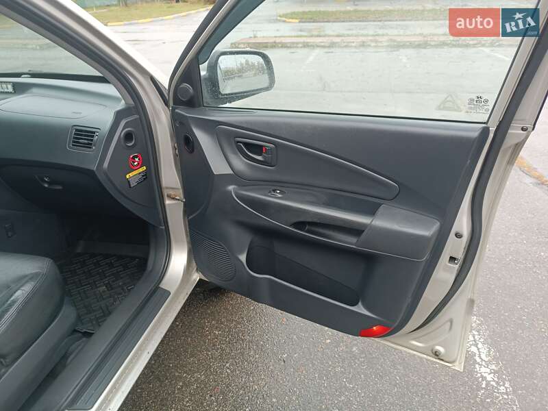 Позашляховик / Кросовер Hyundai Tucson 2006 в Харкові фото 13 Позашляховик / Кросовер Hyundai Tucson 2006 в Харкові