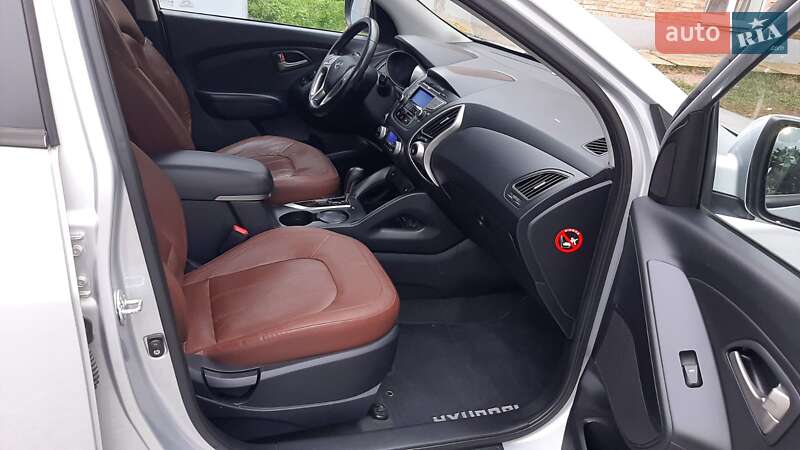 Позашляховик / Кросовер Hyundai Tucson 2010 в Києві фото 5 Позашляховик / Кросовер Hyundai Tucson 2010 в Києві