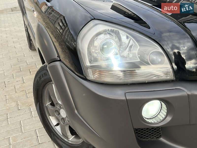 Позашляховик / Кросовер Hyundai Tucson 2006 в Тернополі фото 26 Позашляховик / Кросовер Hyundai Tucson 2006 в Тернополі