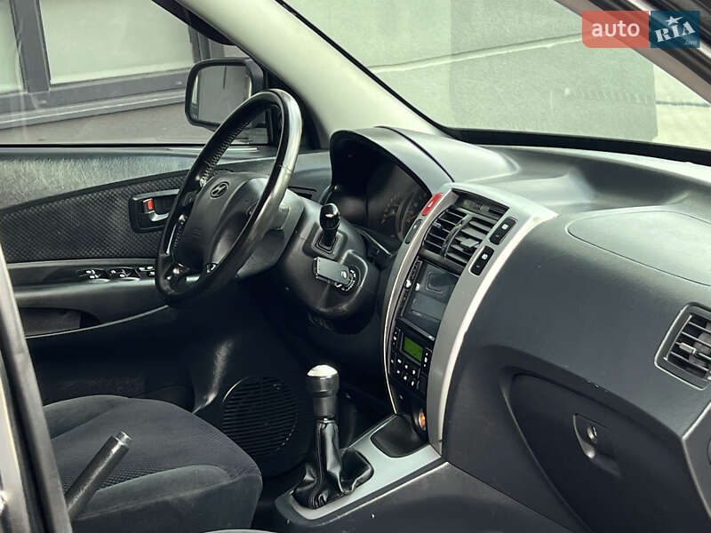 Позашляховик / Кросовер Hyundai Tucson 2006 в Тернополі фото 41 Позашляховик / Кросовер Hyundai Tucson 2006 в Тернополі