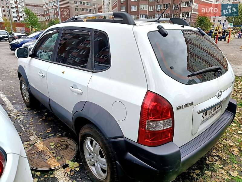 Внедорожник / Кроссовер Hyundai Tucson 2012 в Киеве