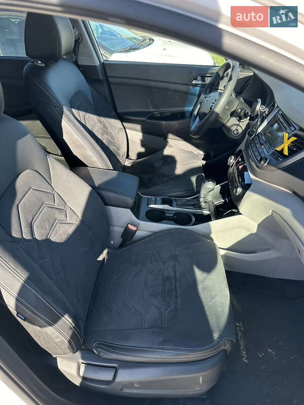 Внедорожник / Кроссовер Hyundai Tucson 2016 в Киеве фото 11 Внедорожник / Кроссовер Hyundai Tucson 2016 в Киеве