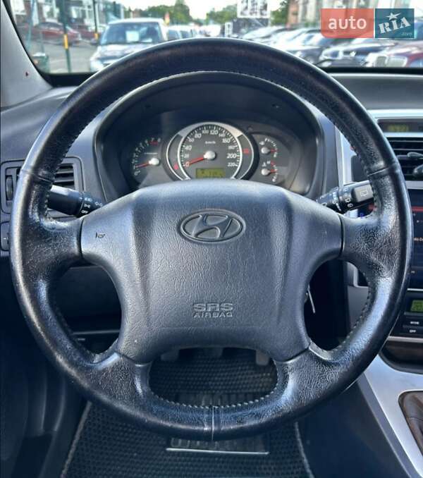 Позашляховик / Кросовер Hyundai Tucson 2011 в Сумах