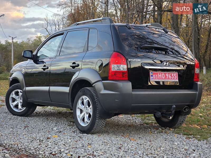 Внедорожник / Кроссовер Hyundai Tucson 2009 в Гусятине фото 7 Внедорожник / Кроссовер Hyundai Tucson 2009 в Гусятине