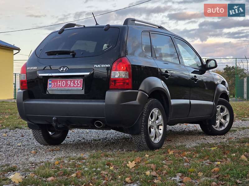Внедорожник / Кроссовер Hyundai Tucson 2009 в Гусятине фото 10 Внедорожник / Кроссовер Hyundai Tucson 2009 в Гусятине