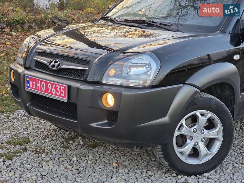 Внедорожник / Кроссовер Hyundai Tucson 2009 в Гусятине фото 14 Внедорожник / Кроссовер Hyundai Tucson 2009 в Гусятине