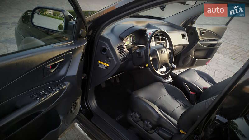 Внедорожник / Кроссовер Hyundai Tucson 2007 в Кременчуге