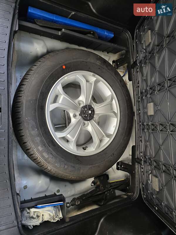 Внедорожник / Кроссовер Hyundai Tucson 2009 в Тернополе фото 39 Внедорожник / Кроссовер Hyundai Tucson 2009 в Тернополе