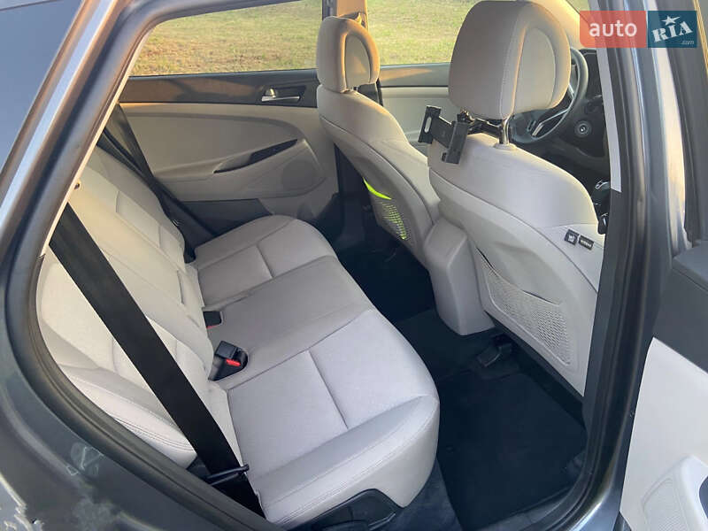 Внедорожник / Кроссовер Hyundai Tucson 2017 в Киеве