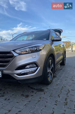 Позашляховик / Кросовер Hyundai Tucson 2016 в Одесі