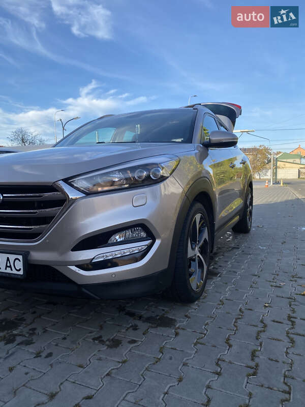 Внедорожник / Кроссовер Hyundai Tucson 2016 в Одессе фото Внедорожник / Кроссовер Hyundai Tucson 2016 в Одессе