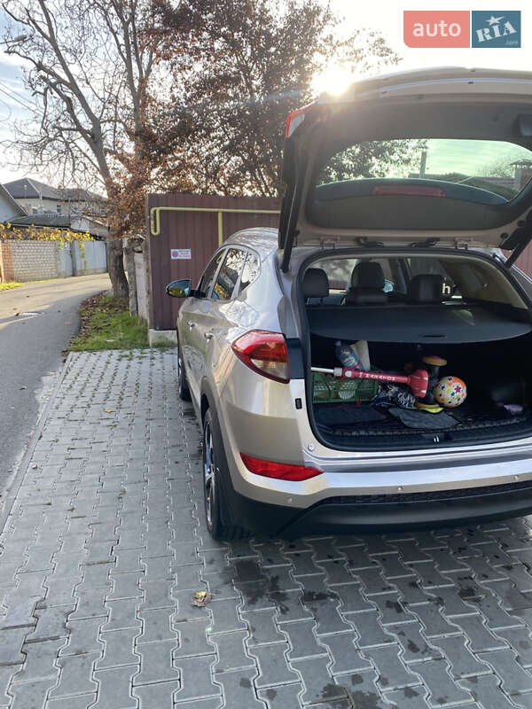 Внедорожник / Кроссовер Hyundai Tucson 2016 в Одессе фото 3 Внедорожник / Кроссовер Hyundai Tucson 2016 в Одессе