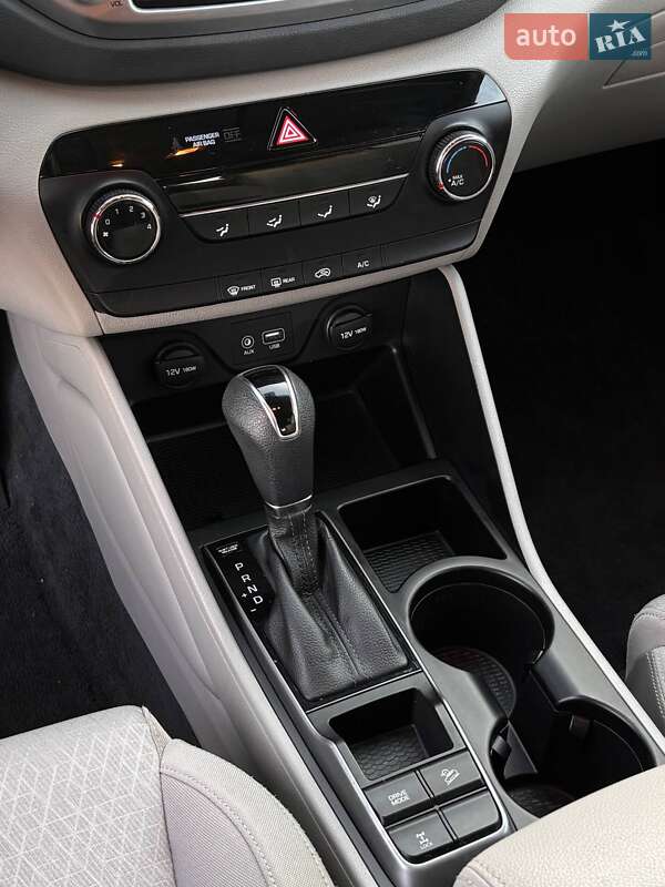 Внедорожник / Кроссовер Hyundai Tucson 2016 в Львове