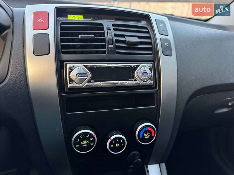 Позашляховик / Кросовер Hyundai Tucson 2009 в Києві