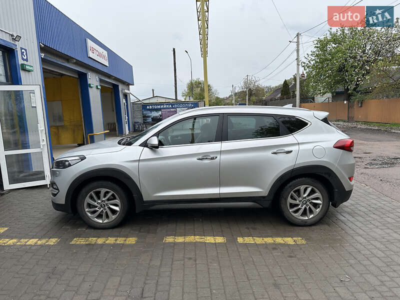 Внедорожник / Кроссовер Hyundai Tucson 2016 в Киеве фото 23 Внедорожник / Кроссовер Hyundai Tucson 2016 в Киеве