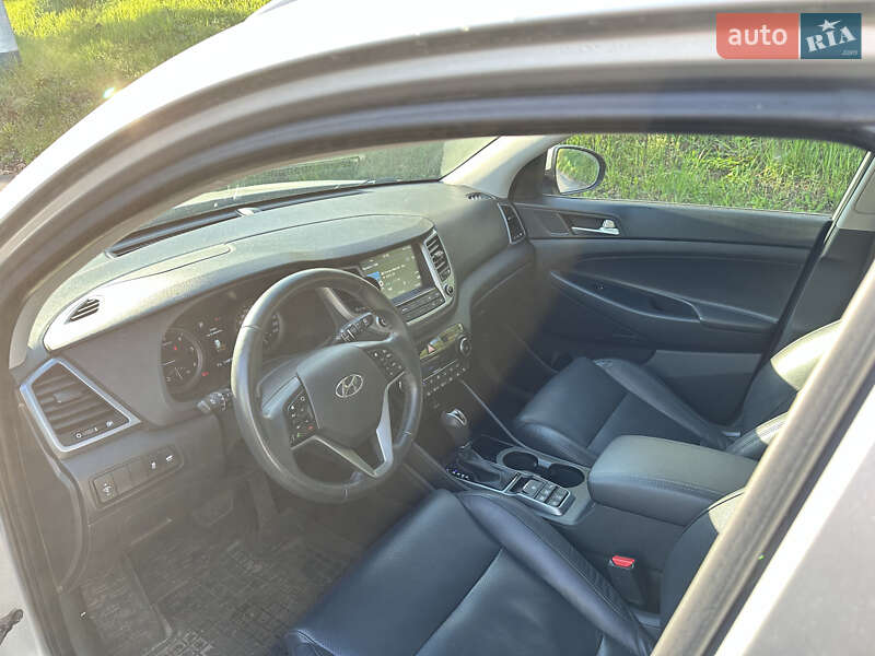 Внедорожник / Кроссовер Hyundai Tucson 2016 в Киеве фото 12 Внедорожник / Кроссовер Hyundai Tucson 2016 в Киеве