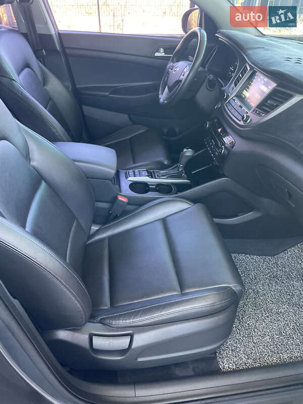 Внедорожник / Кроссовер Hyundai Tucson 2015 в Виннице фото 27 Внедорожник / Кроссовер Hyundai Tucson 2015 в Виннице