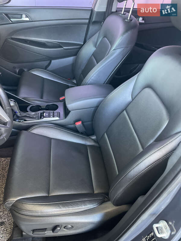 Внедорожник / Кроссовер Hyundai Tucson 2015 в Виннице фото 36 Внедорожник / Кроссовер Hyundai Tucson 2015 в Виннице