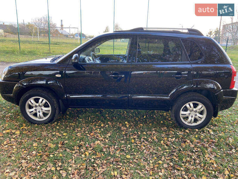 Внедорожник / Кроссовер Hyundai Tucson 2008 в Ровно фото 3 Внедорожник / Кроссовер Hyundai Tucson 2008 в Ровно