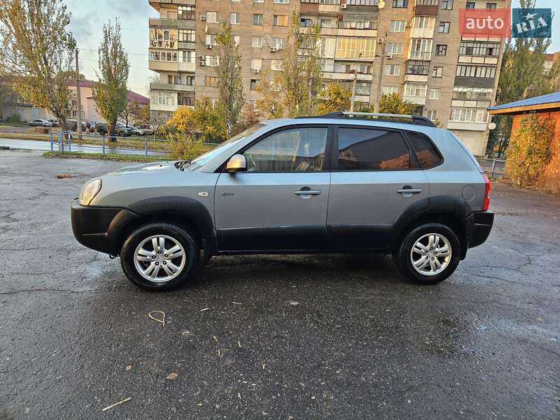Внедорожник / Кроссовер Hyundai Tucson 2007 в Славянске фото 8 Внедорожник / Кроссовер Hyundai Tucson 2007 в Славянске