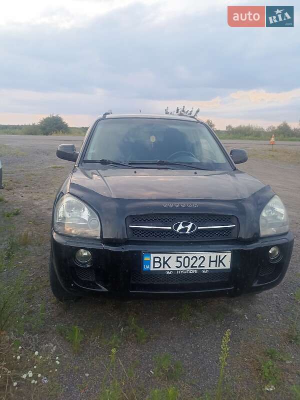 Внедорожник / Кроссовер Hyundai Tucson 2008 в Дубровице
