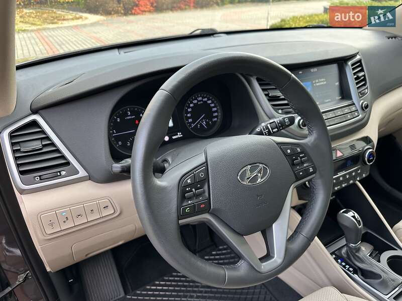 Внедорожник / Кроссовер Hyundai Tucson 2016 в Луцке