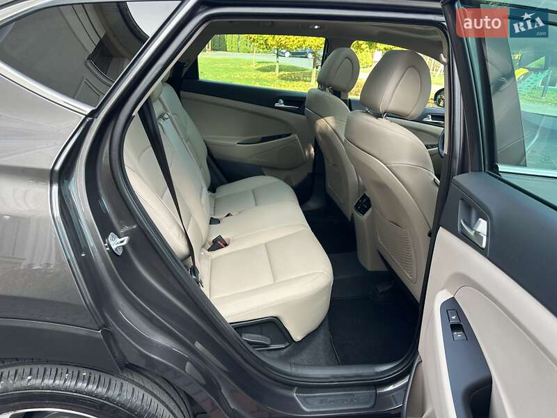 Внедорожник / Кроссовер Hyundai Tucson 2016 в Луцке