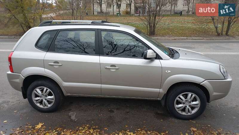 Внедорожник / Кроссовер Hyundai Tucson 2007 в Харькове фото 5 Внедорожник / Кроссовер Hyundai Tucson 2007 в Харькове