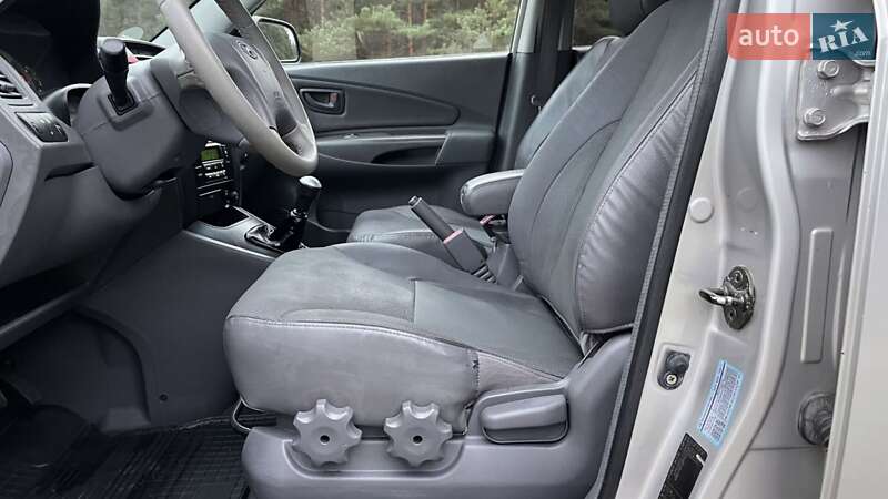 Внедорожник / Кроссовер Hyundai Tucson 2005 в Кременчуге