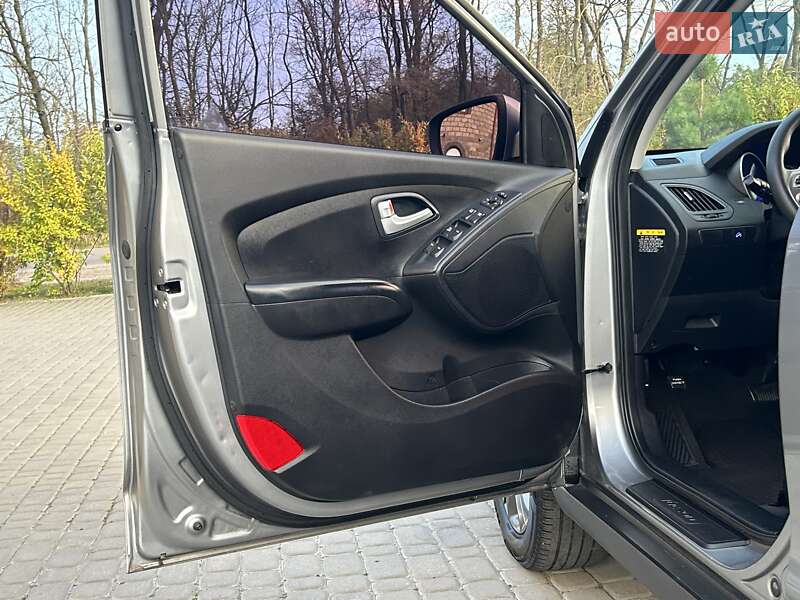 Позашляховик / Кросовер Hyundai Tucson 2014 в Тернополі