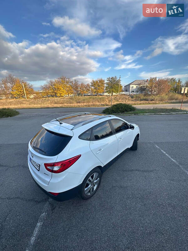 Внедорожник / Кроссовер Hyundai Tucson 2014 в Новомосковске фото 25 Внедорожник / Кроссовер Hyundai Tucson 2014 в Новомосковске