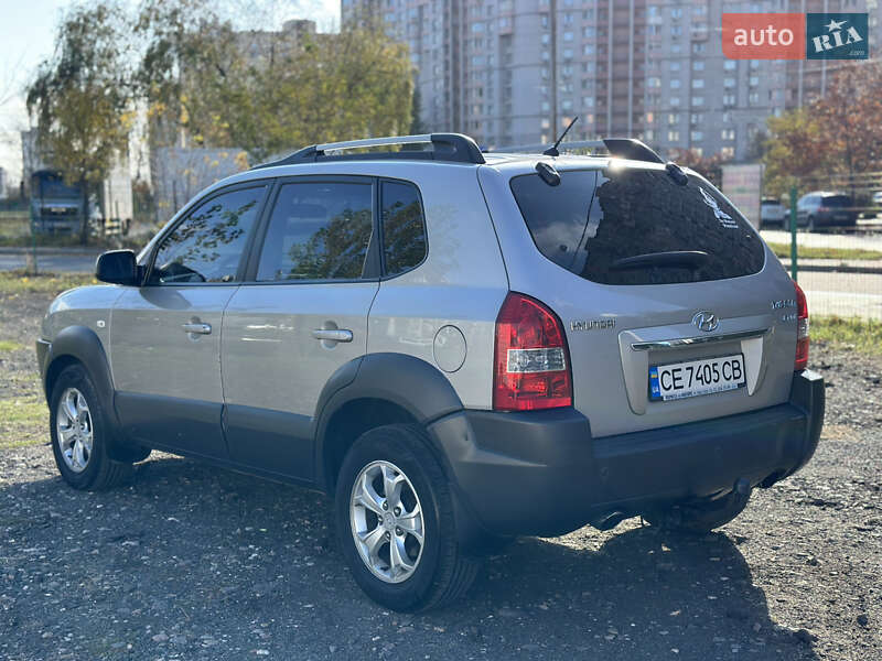 Позашляховик / Кросовер Hyundai Tucson 2008 в Києві
