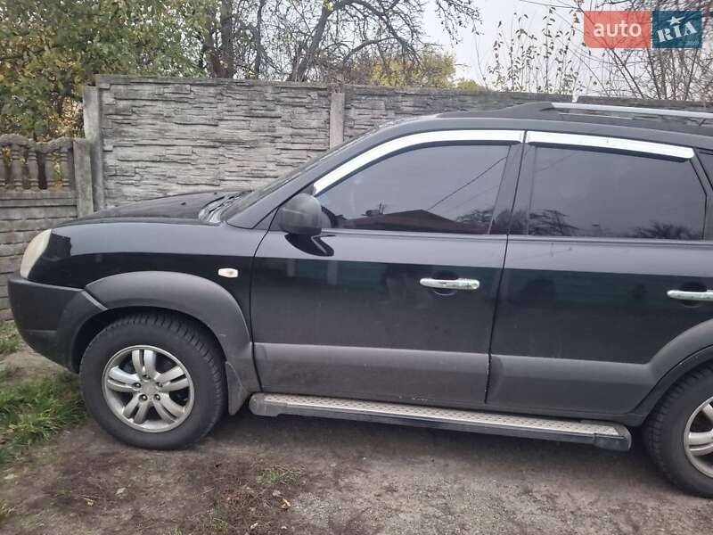 Внедорожник / Кроссовер Hyundai Tucson 2005 в Калиновке