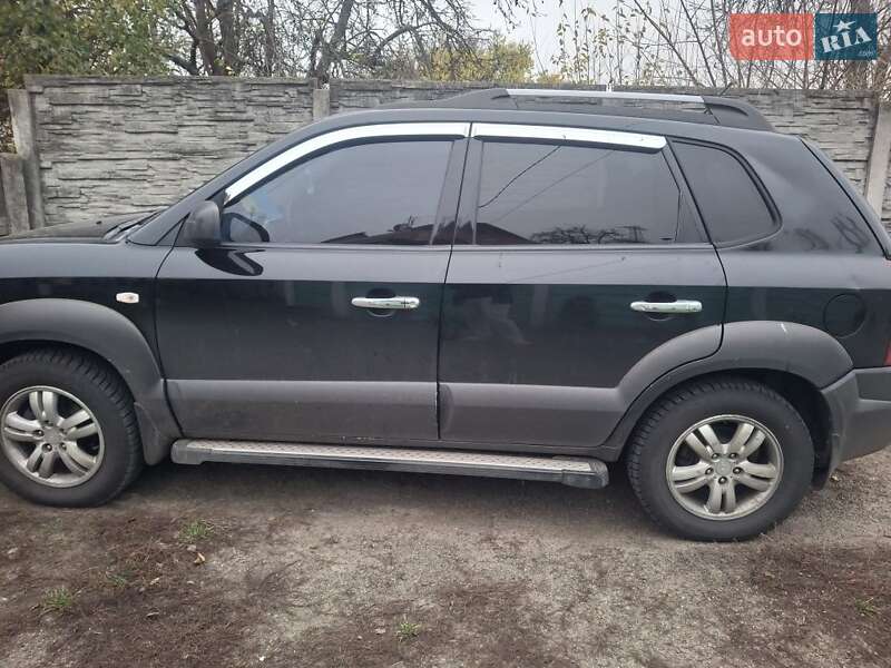 Внедорожник / Кроссовер Hyundai Tucson 2005 в Калиновке