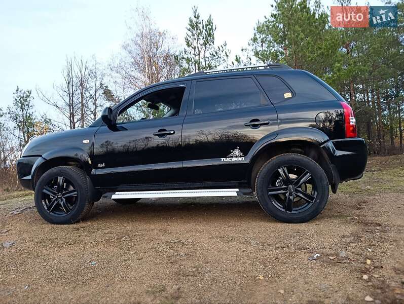 Внедорожник / Кроссовер Hyundai Tucson 2009 в Малине