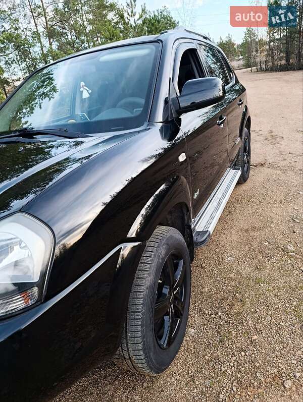 Внедорожник / Кроссовер Hyundai Tucson 2009 в Малине