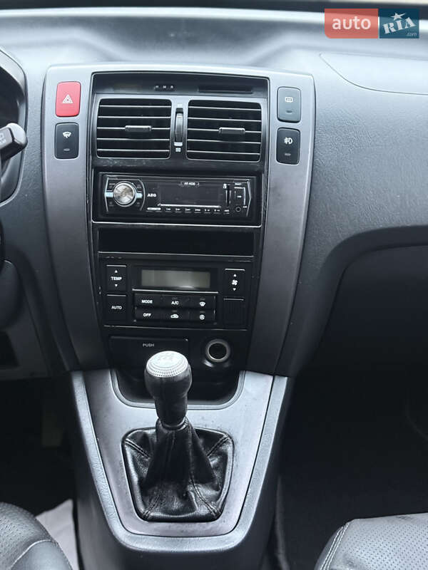 Внедорожник / Кроссовер Hyundai Tucson 2006 в Староконстантинове фото 18 Внедорожник / Кроссовер Hyundai Tucson 2006 в Староконстантинове