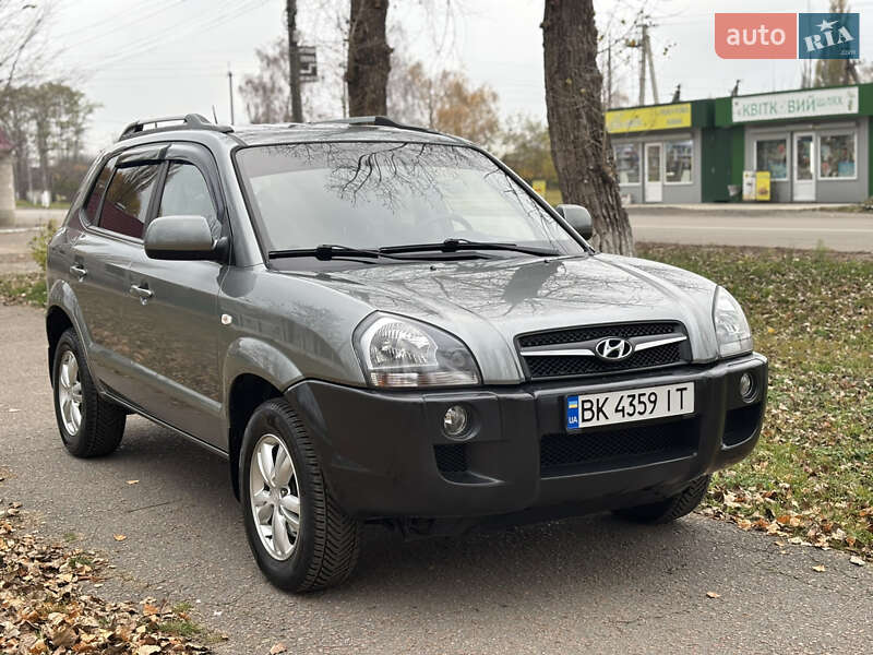 Внедорожник / Кроссовер Hyundai Tucson 2012 в Барышевке фото 2 Внедорожник / Кроссовер Hyundai Tucson 2012 в Барышевке