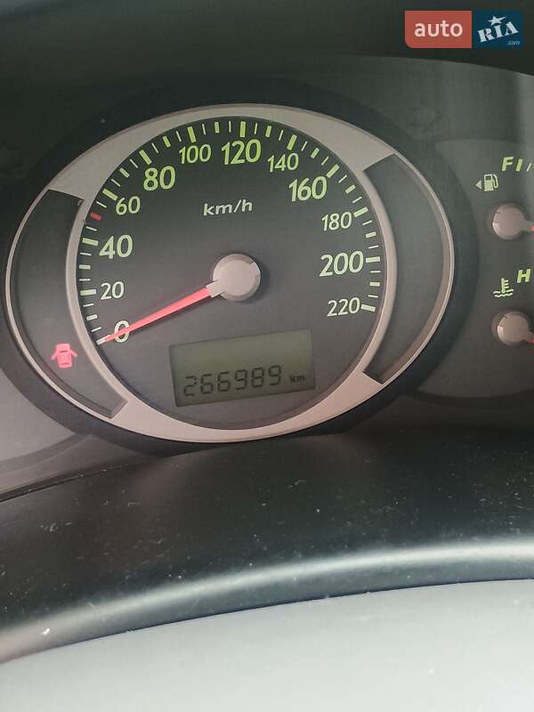 Внедорожник / Кроссовер Hyundai Tucson 2005 в Глухове фото 6 Внедорожник / Кроссовер Hyundai Tucson 2005 в Глухове