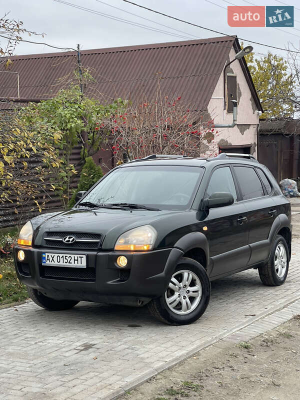Внедорожник / Кроссовер Hyundai Tucson 2005 в Харькове фото 13 Внедорожник / Кроссовер Hyundai Tucson 2005 в Харькове