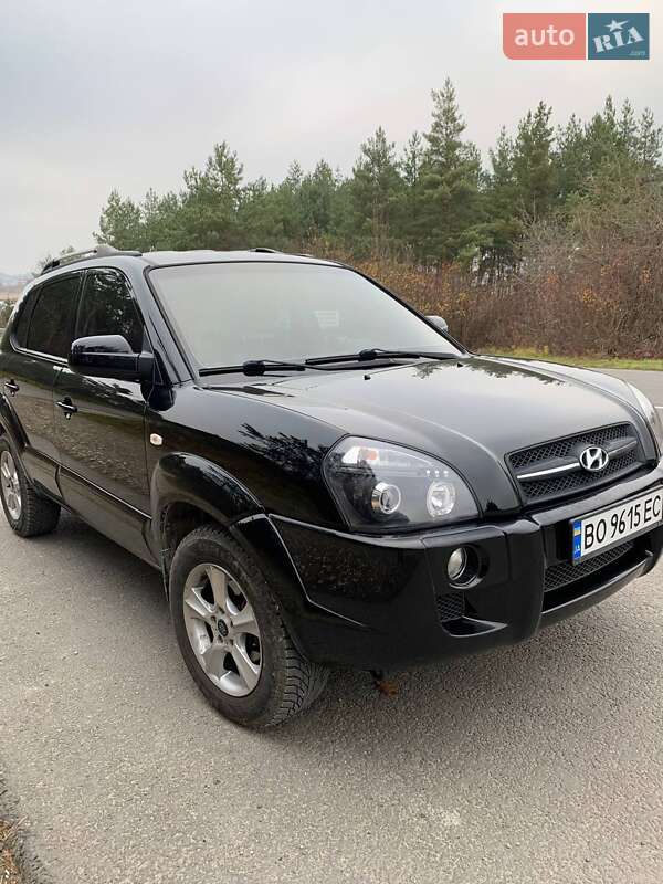 Позашляховик / Кросовер Hyundai Tucson 2006 в Тернополі фото 2 Позашляховик / Кросовер Hyundai Tucson 2006 в Тернополі