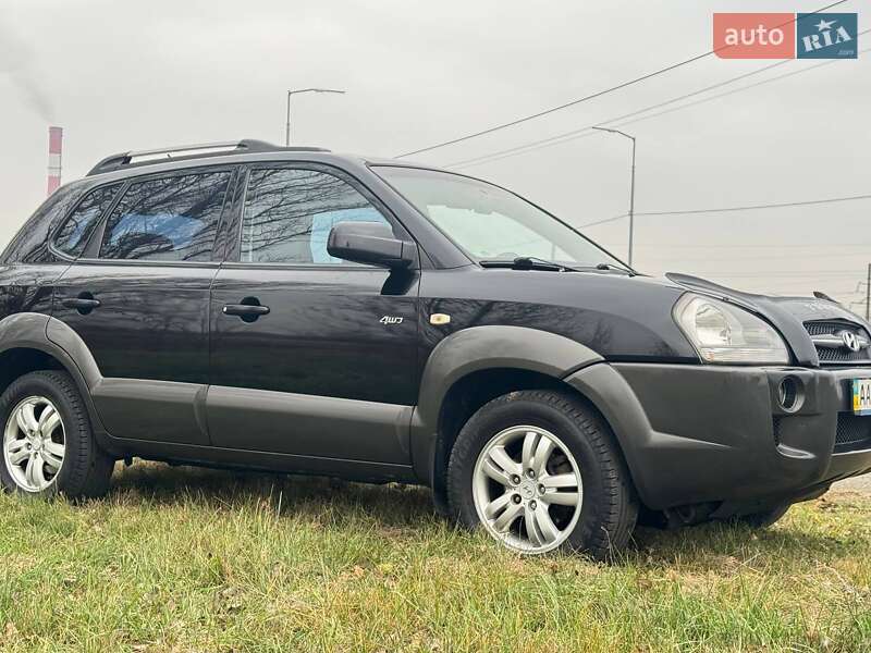 Позашляховик / Кросовер Hyundai Tucson 2008 в Києві