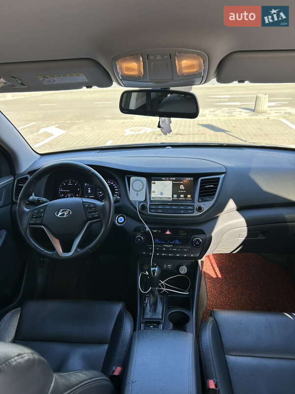 Внедорожник / Кроссовер Hyundai Tucson 2016 в Киеве