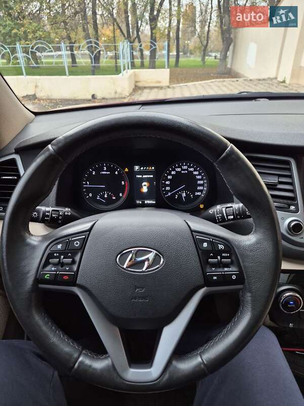 Внедорожник / Кроссовер Hyundai Tucson 2015 в Черноморске